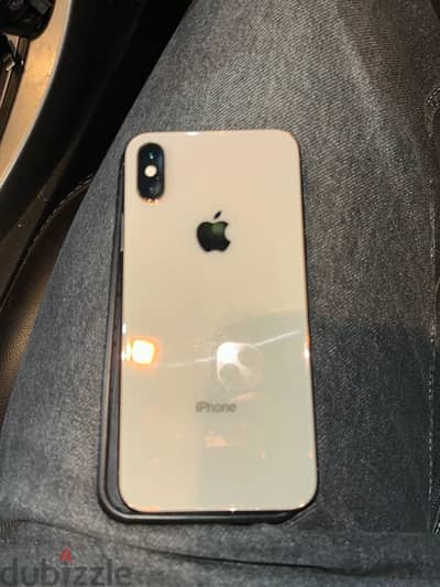 iPhone xs للبيع او البدل