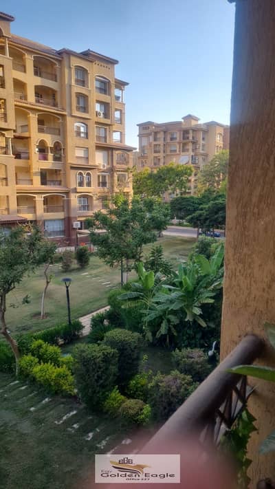 شقة 135متر خطوات من open air mall للبيع,نموذج 200متر، خطوات من الخدمات و gate 1madinaty ,قريبه من central park ، view garden