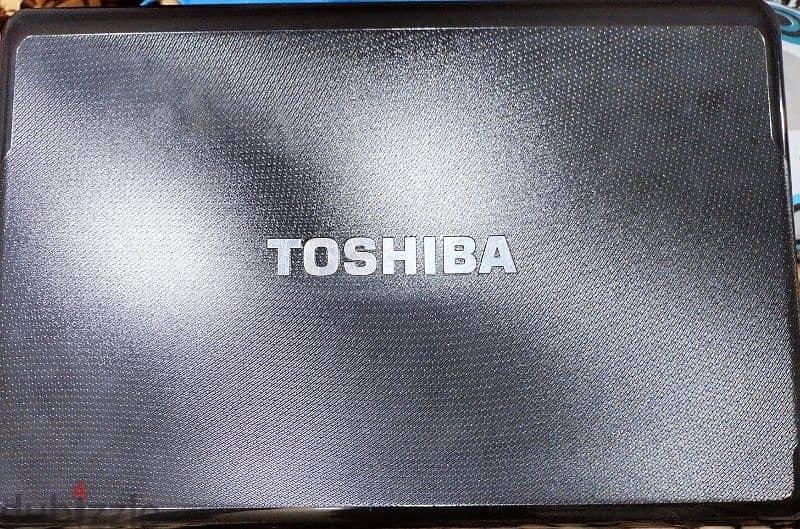 لاب توب Toshiba satellite A665 1