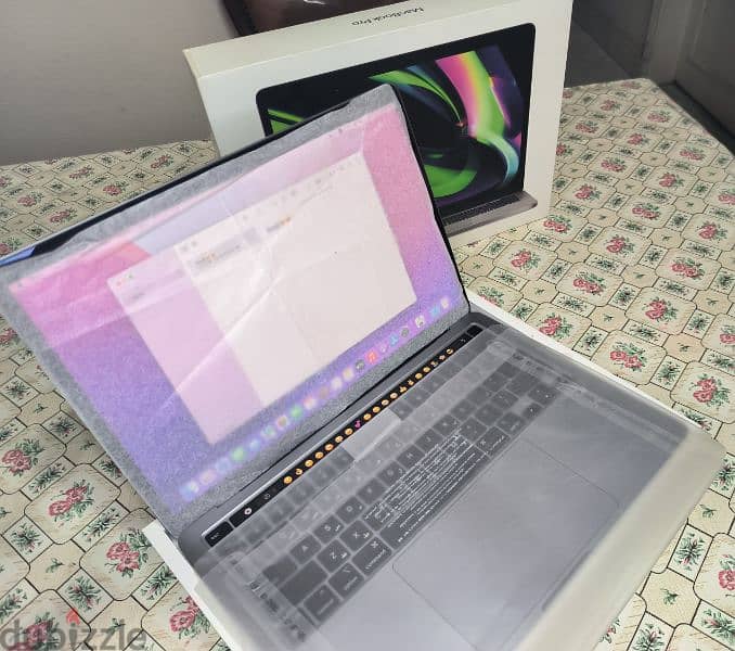 MacBook pro M1 99% AR EN A+++ condition 0