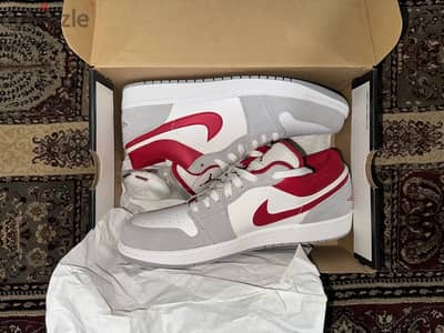 original nike air jordan 1 low  se limited colour