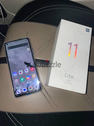 xiaomi Mi 11 lite 128/8بحالة ممتازه