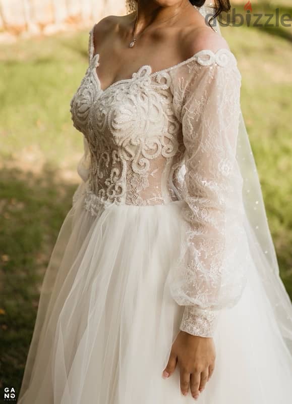 wedding dress - La Novia 5