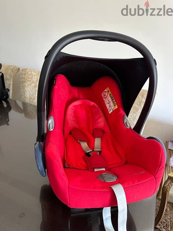 Maxicosi cabriofix stage 1 car seat 1