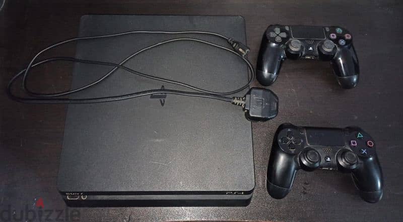 ps4 slim حاله ممتازه ٥٠٠ جيجا وارد من الإمارات 0