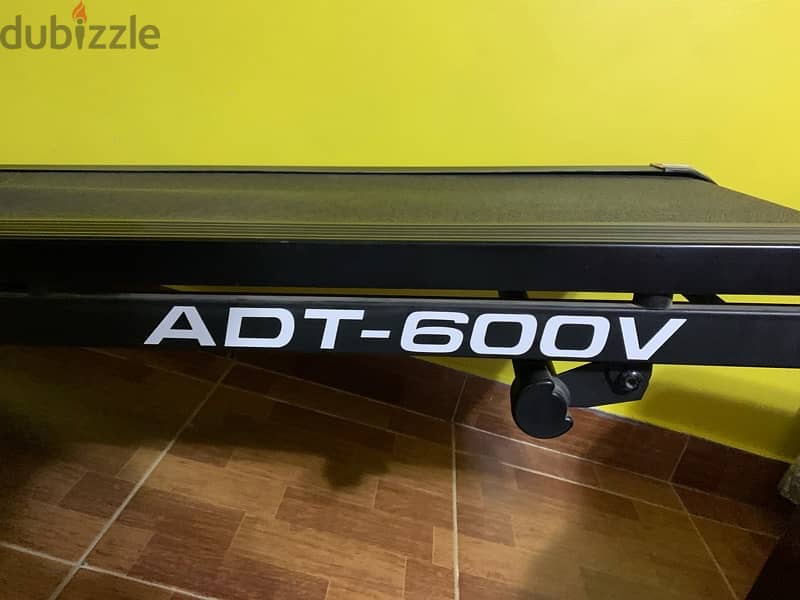 treadmill vigor ADT-600v 2