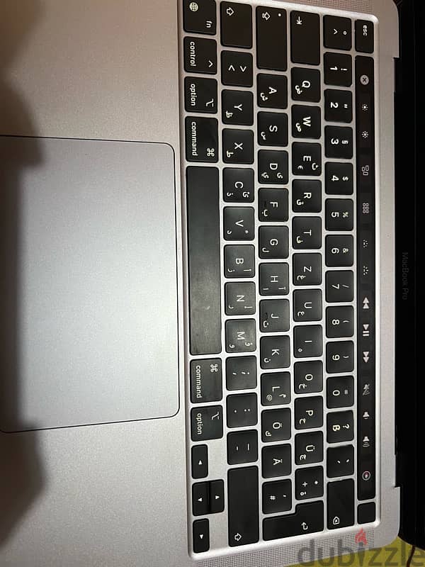 MacBook Pro (13.3-inch, M1, 2020) 11