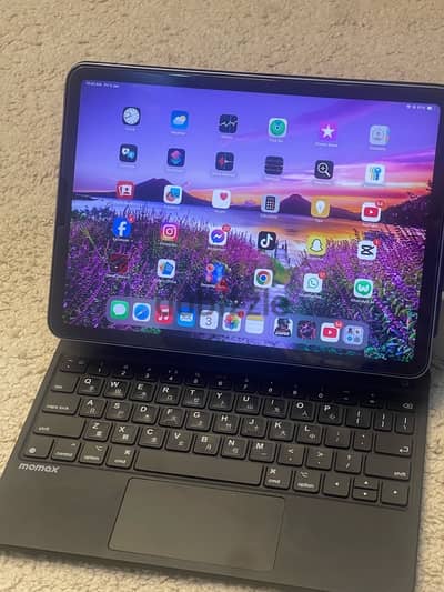 Ipad Air 5 + keyboard Momax