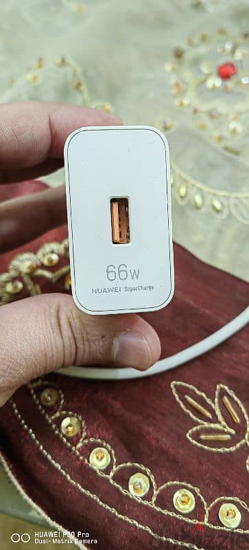 Huawei Super Charge 66 What شاحن هواوي خلع بالكابل الأصلي