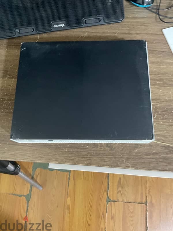 Xbox one S 500gb - Used condition 3