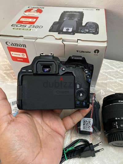 كانون D250 lens 18/55 كسر زيرو بكل مشتملاتها