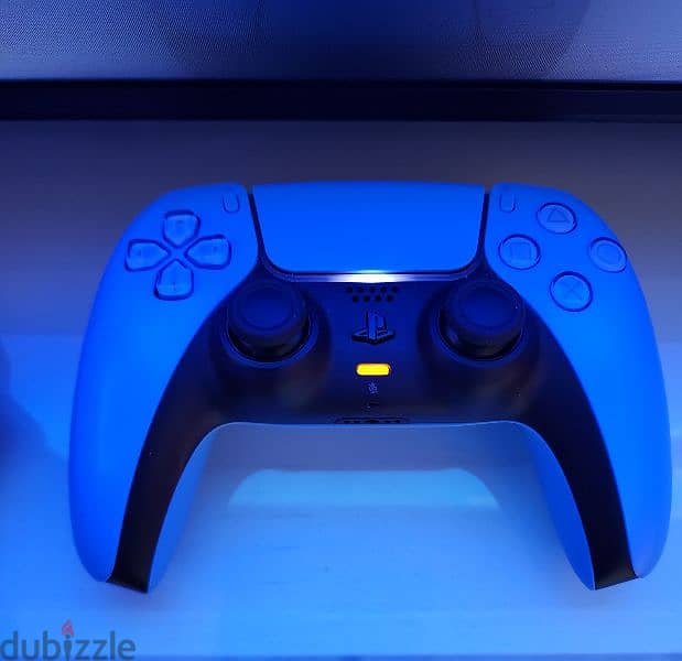 Playstation 5's controller (Starlight Blue) 3