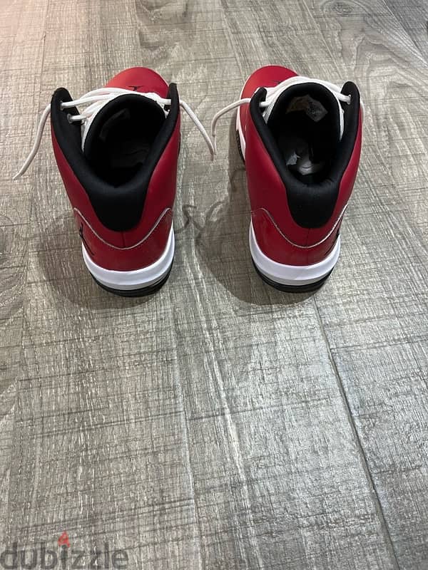 Jordan Max Aura “gym red” 3