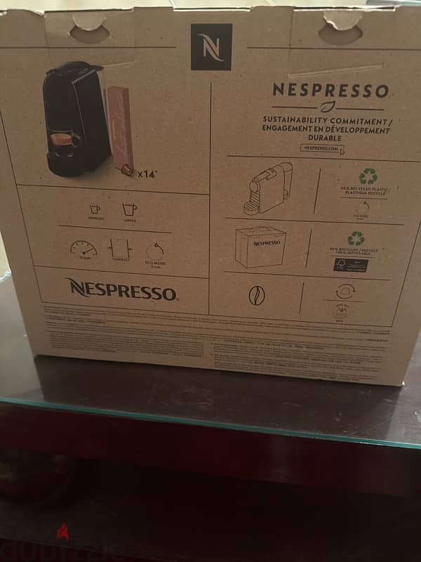 Nespresso.   Essenza Mini . 1