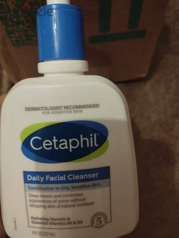 Cetaphil Facial Cleanser (237ml) 3