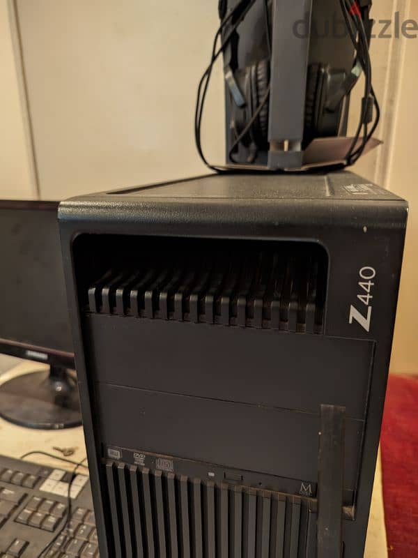 جهاز كومبيوتر بالكامل للبيع HP Z440 workstation 2