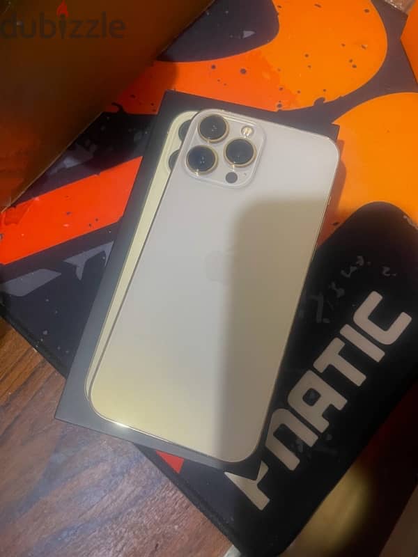 iPhone 13 Pro Max (Gold) 0