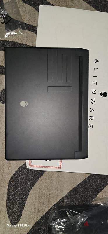 Alienware M15 R7 8