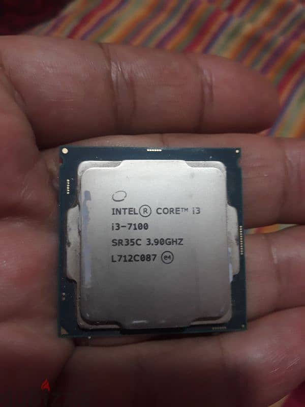 بروسيسور i3 جيل 7 processor i3 G7 2