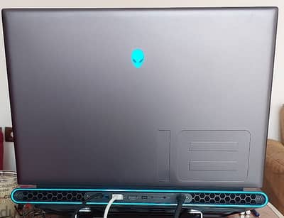 Alienware - m18 18" 480Hz Gaming Laptop from USA