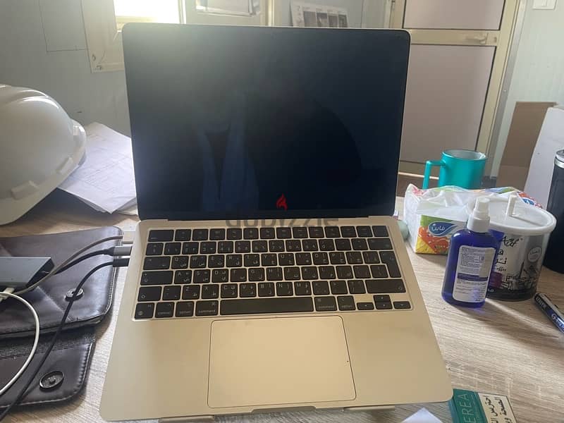 MacBook Air M2 2022 With Magic Mouse 2 0