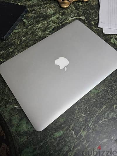 MacBook