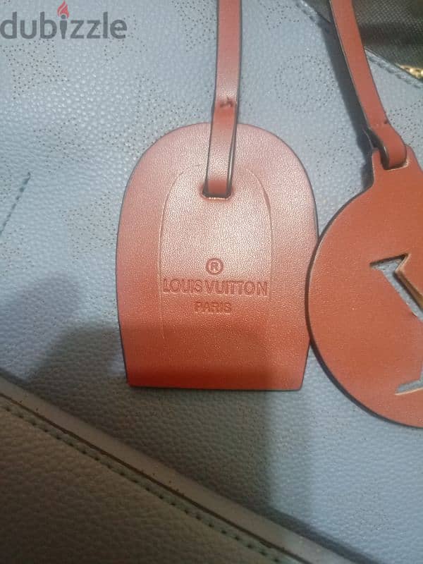 شنطه Louis Vuitton 2