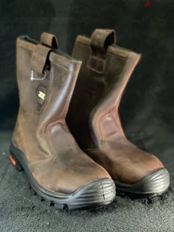 italian boot from Pezzol بووت ساقتي ايطالي 0