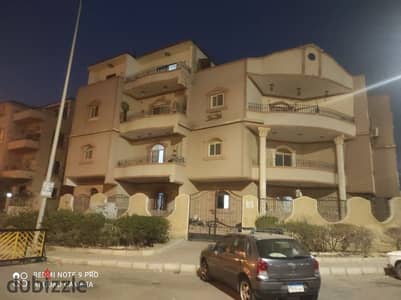 Apartment for sale in the best location in Al Tagamoa, Al Yasmine, near Sadat Axis