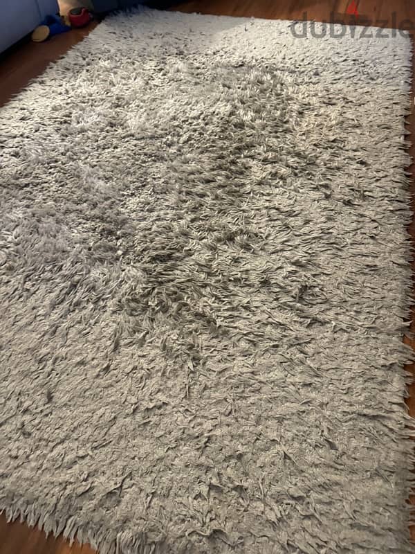 Grey Carpet 0