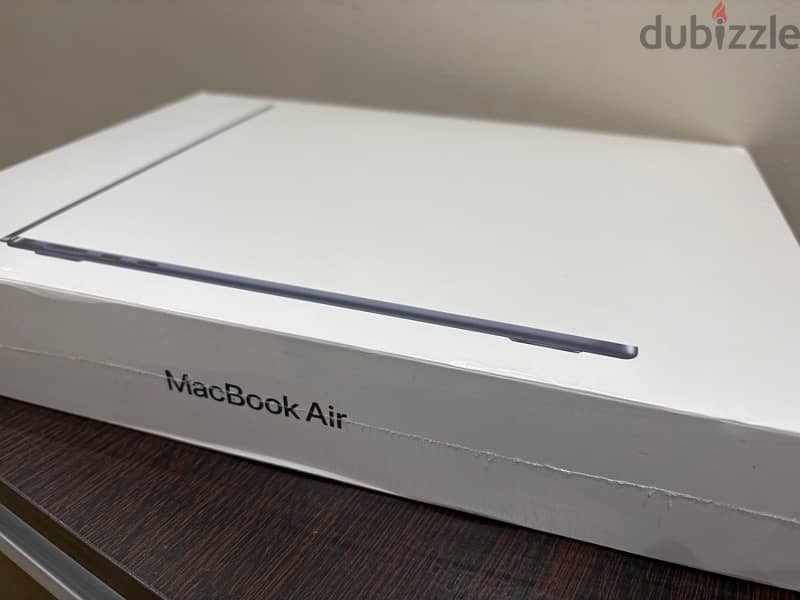 MacBook Air m3 sealed midnight Arabic 1