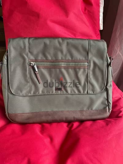 Hackett Laptop & Messenger Bag