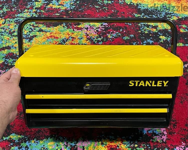 Stanley 48cm Metal Toolbox  شنطة صندوق عدة وادوات ستانلي ٢١ بوصة فارغ 0