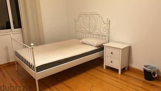 medium bed 160cm