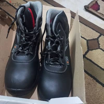 حذاء سيفتى safety shoes