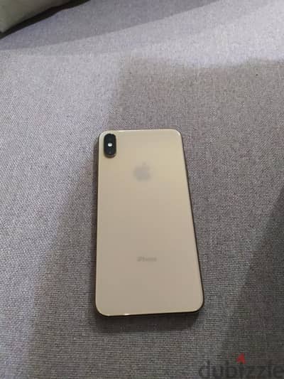 iPhone XS Max -512 gb with covers and its box