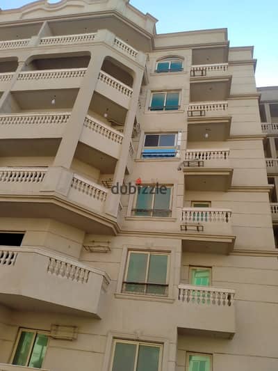 Apartment for sale in the Telecommunications Compound in the Settlement in the Andalus area