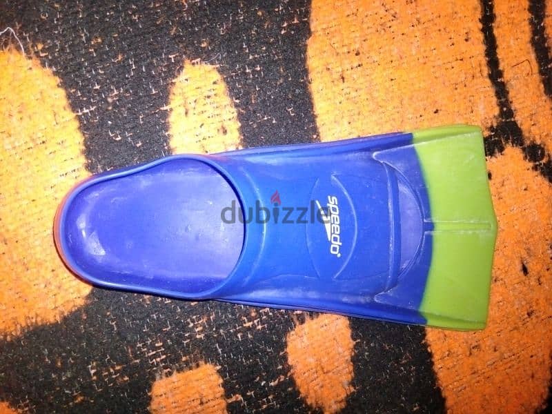 فرده زعانف speedo للبيع 0