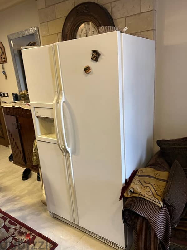 General Electric Refrigerator and Freezer 4