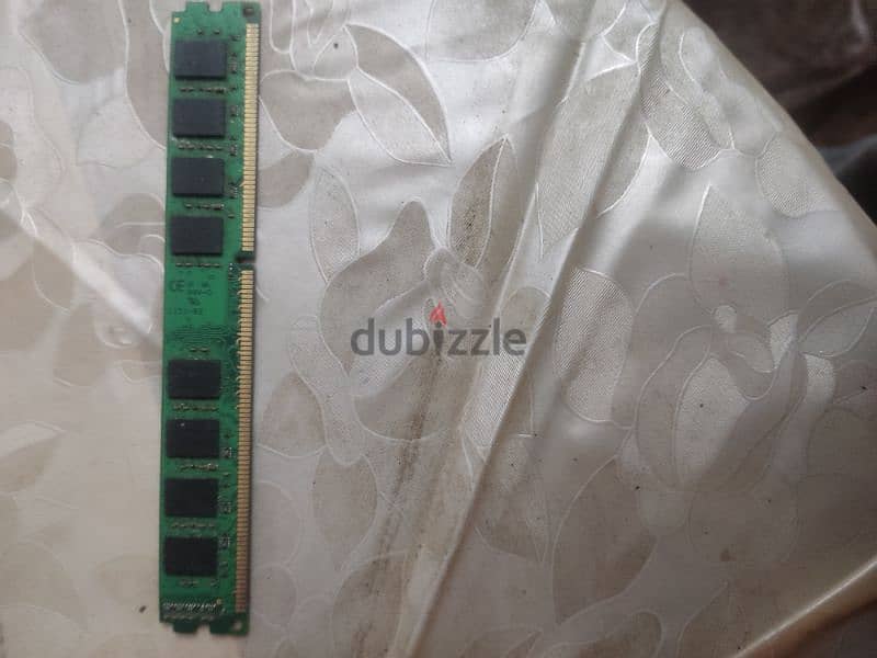 ddr2 Kingston رام ٨ جيجا 1