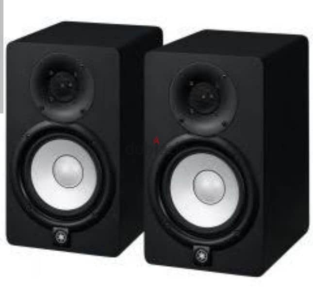 YAMAHA HS 5 studio monitor 0