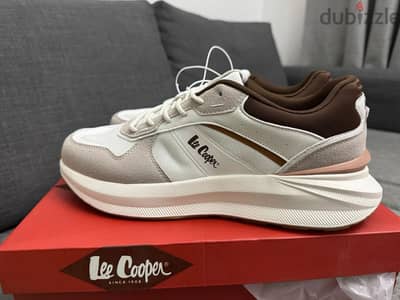 Lee Cooper's sneaker