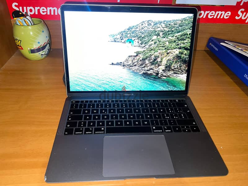 MacBook Air  2018 2