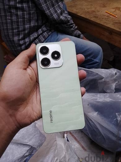 Realme c63