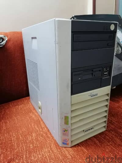 كمبيوتر  Fujitsu Siemens esprimo p5905 d2151 Intel pentium 4