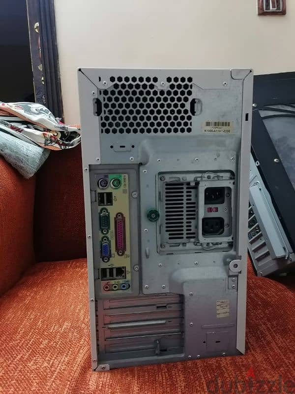 كمبيوتر  Fujitsu Siemens esprimo p5905 d2151 Intel pentium 4 1