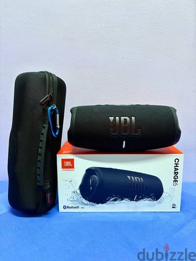 jbl charge 5 like new with case