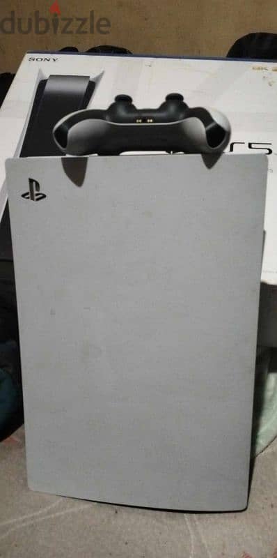 PlayStation 5 - Used 10 hrs, + CD:FC24 + Original Box & Controller! 0