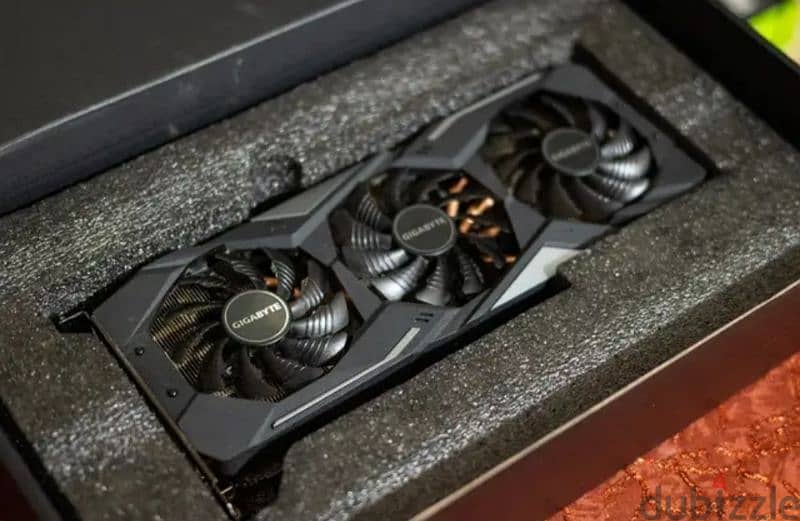 Gigabyte 2060 super 3 fan 1