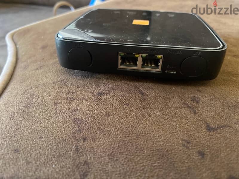 Router Flybox 4G model: HH40V راوتر هواءي 3